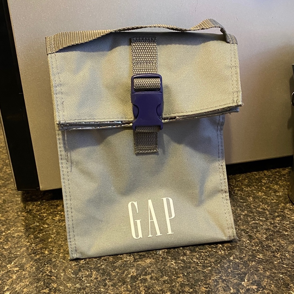 GAP Men's Gray Lunch Bag with Blue Accent❤️